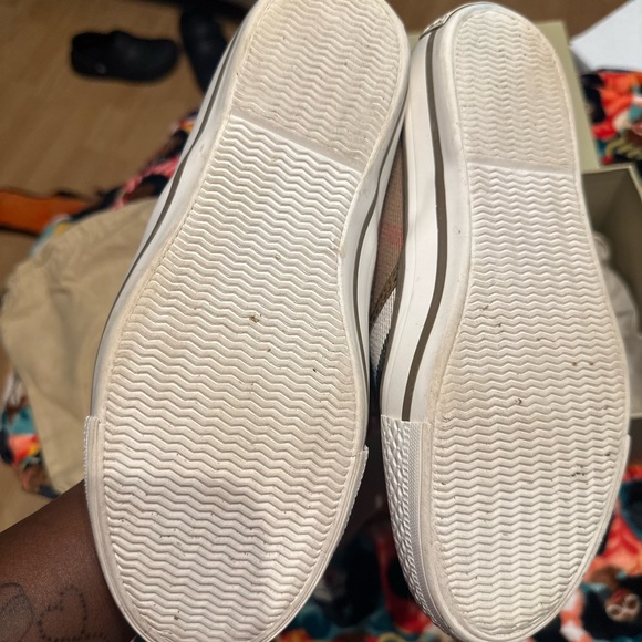 🤎🖤 Burberry Navy and White Check Slip-Ons - Picture 4 of 8
